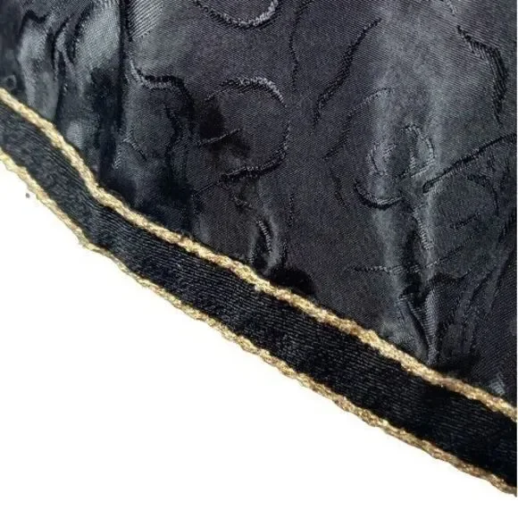 Size 4-6 Vintage Black Floral w Gold Trim A-Line Skirt - Picture 4 of 4